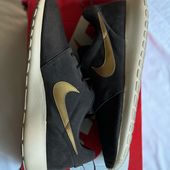 Nike Roshe Run Suede Velvet Brown - Men’s Size 14 (w/ Original Box) - Picture 3 of 6
